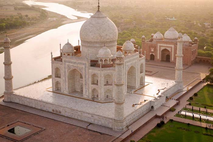 From Delhi – Taj Mahal Sunrise and Old Delhi Tour – By Car