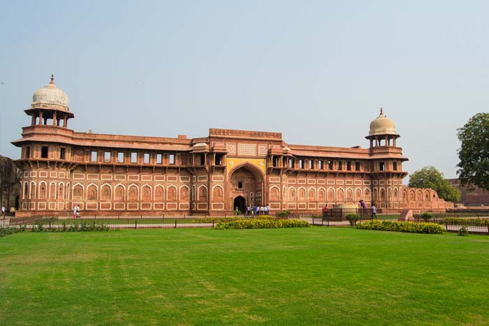 From Delhi – Taj Mahal and Agra Fort Tour by Car